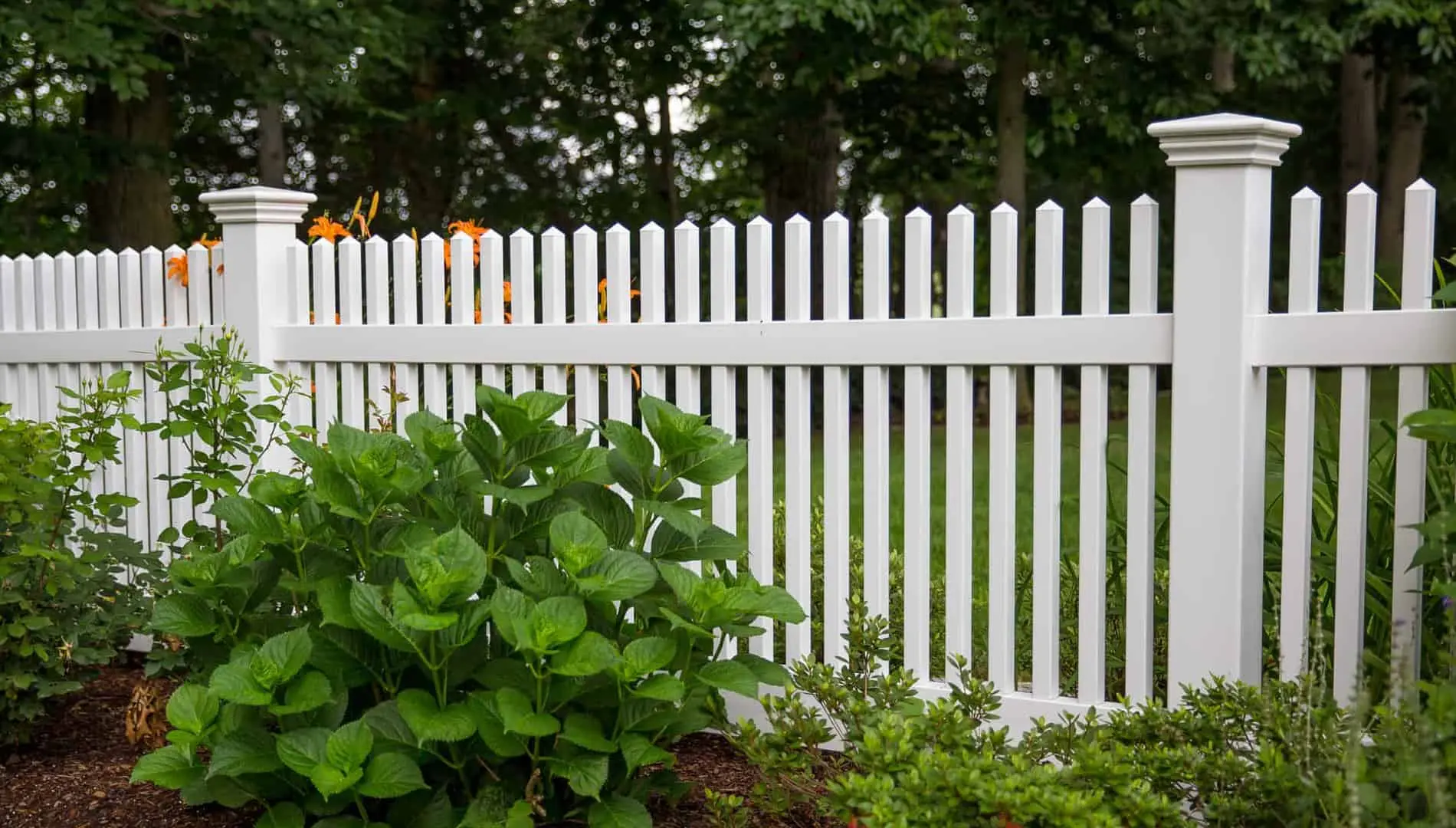 Choose a Durham Fence Company That Makes First-Class Service A Top Priority