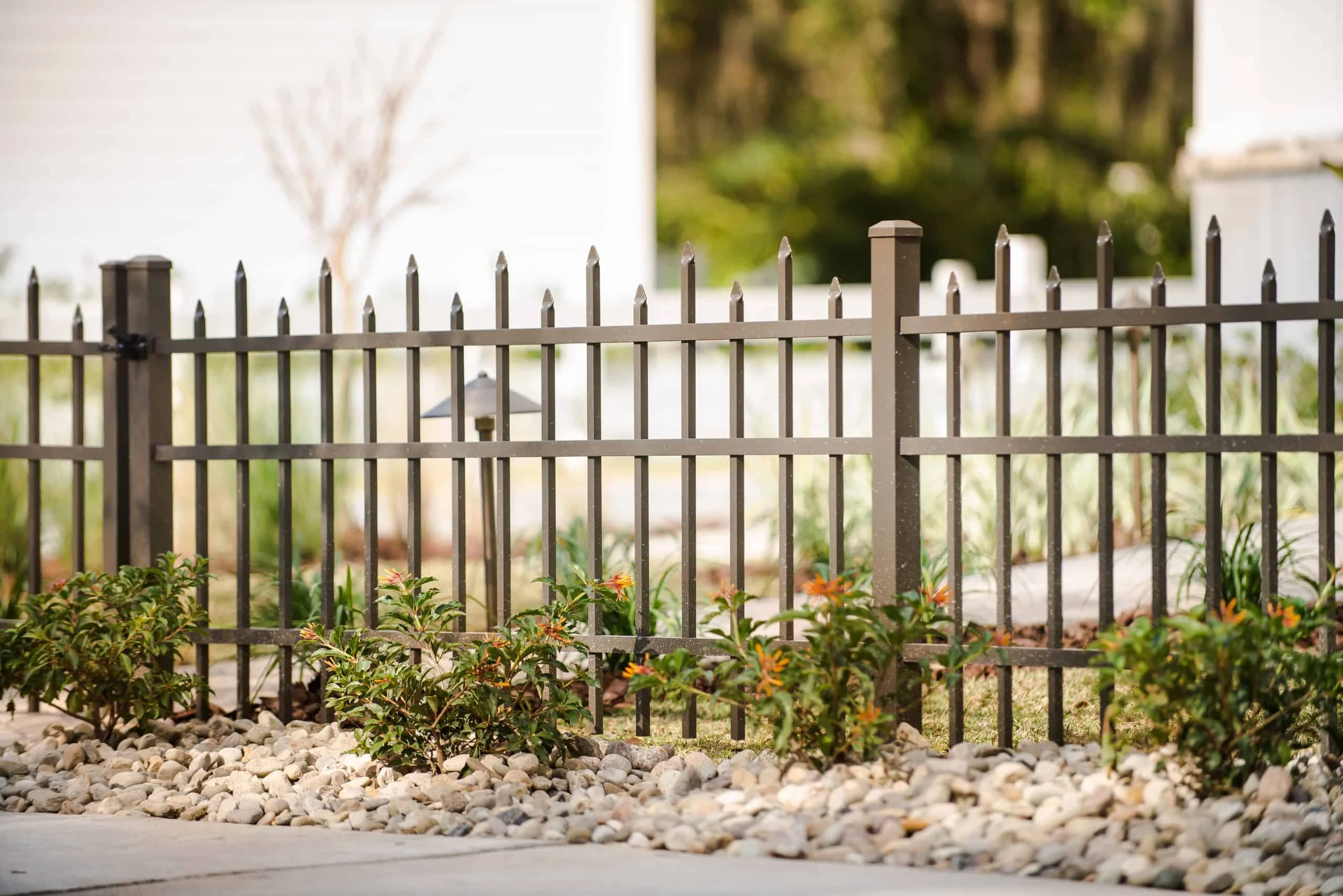 Is a Port Richey Fence Company Required to Carry Insurance?