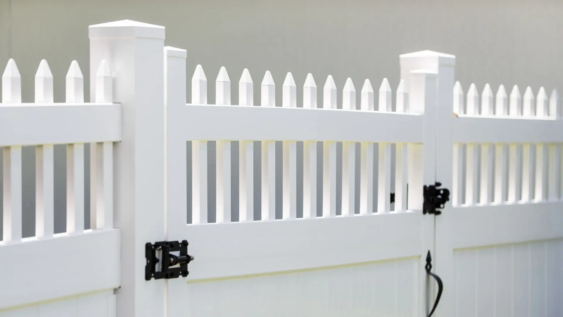 What Services Does an Omaha Fence Company Offer?