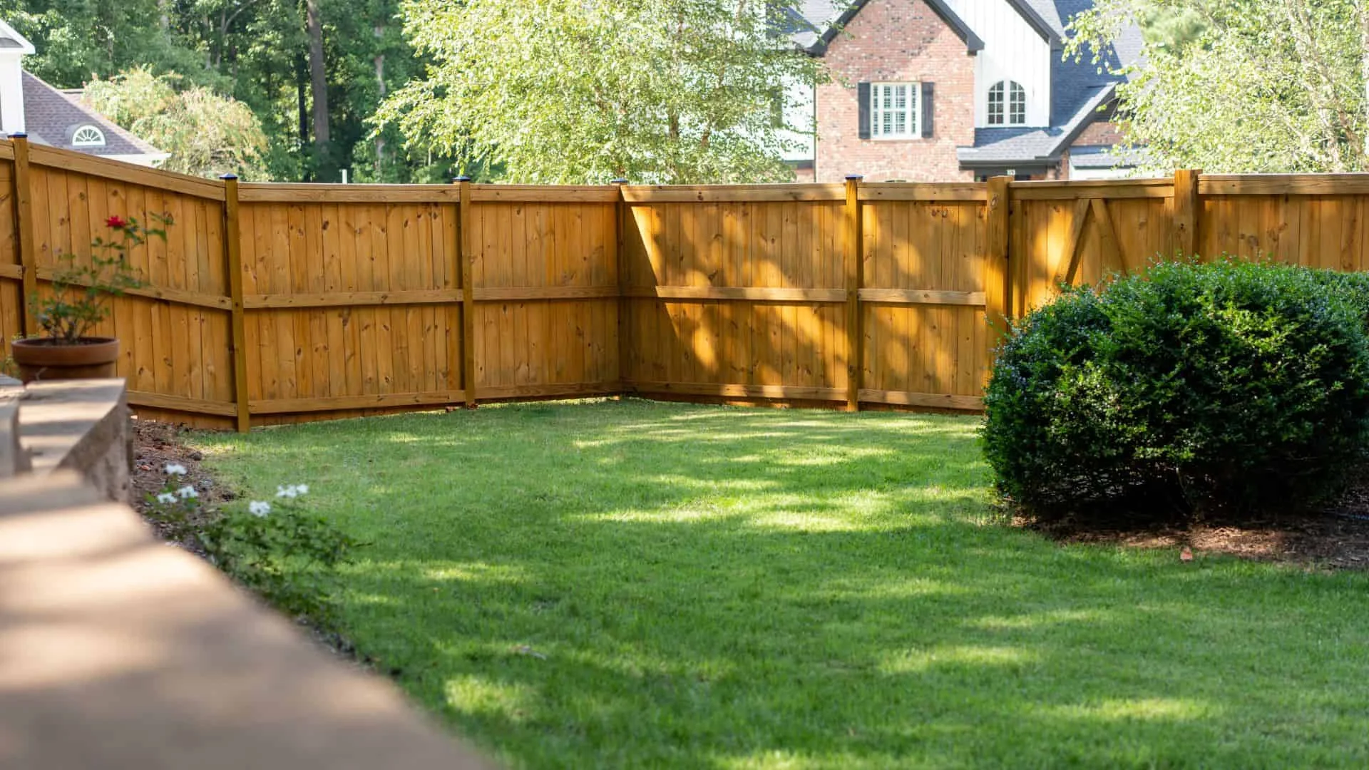 Get the Perfect Wood Fence for Your Greenville Home with Superior Fence &#038; Rail