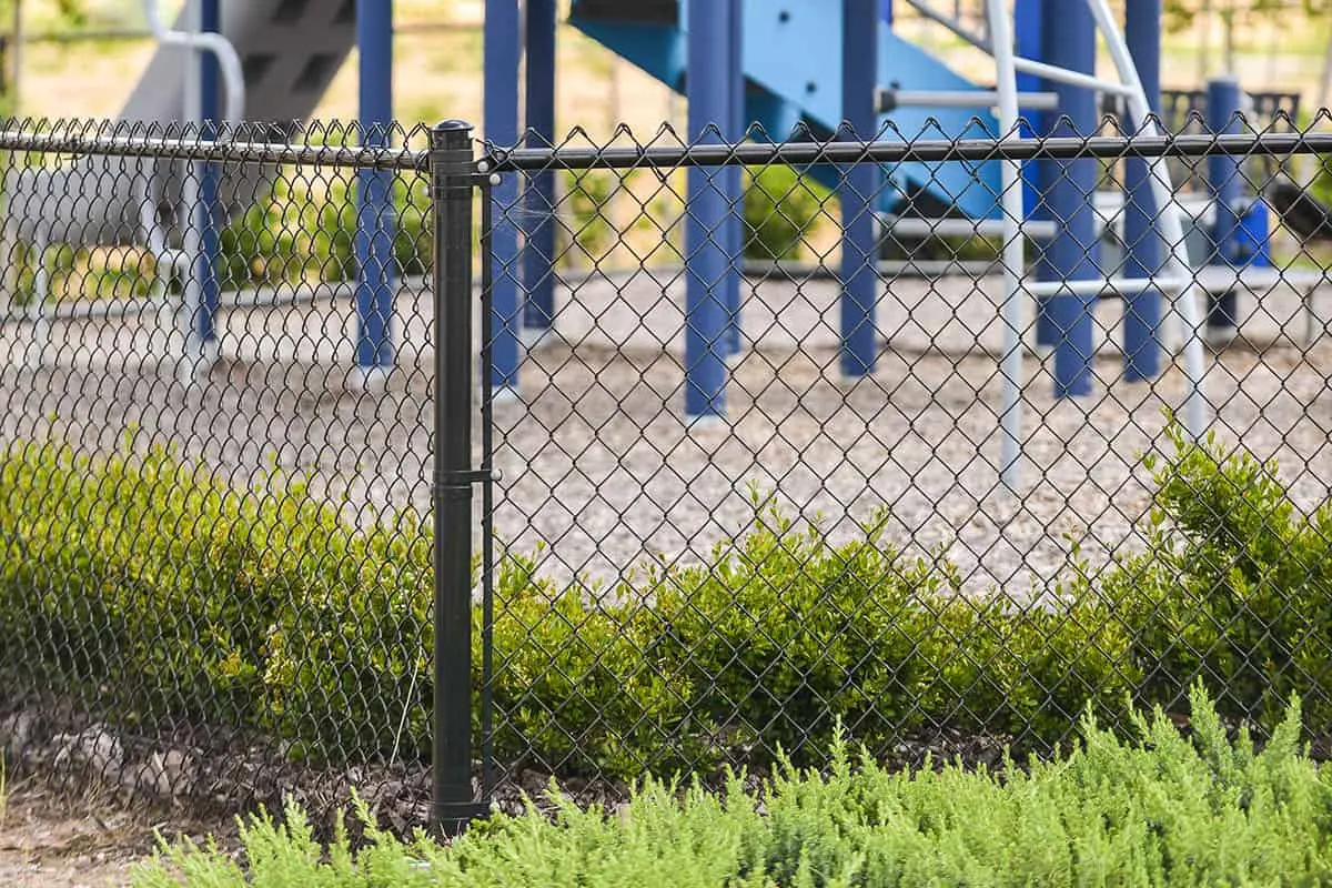 Chain Link Pictures | Chain Link Images | Superior Fence