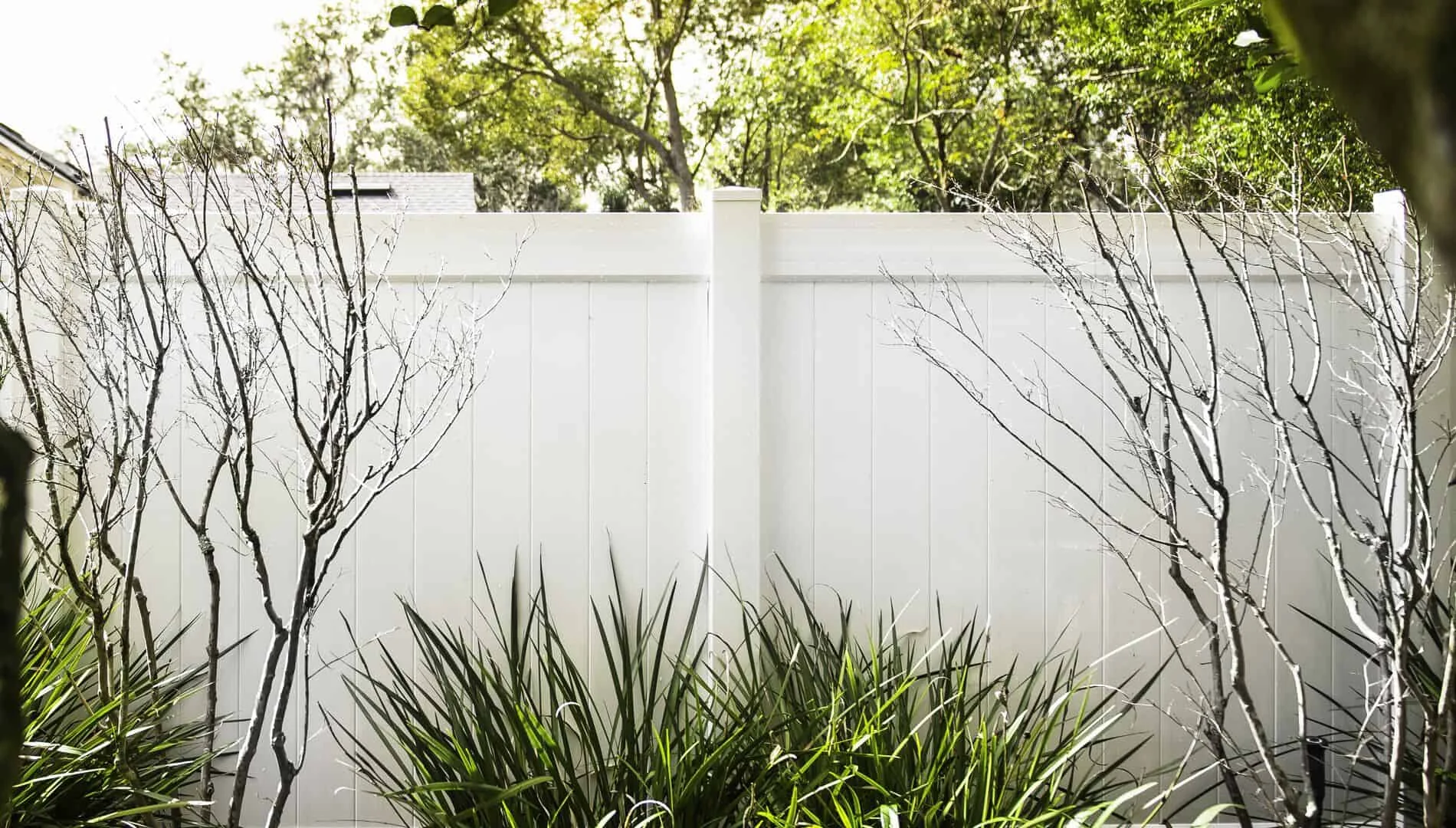 What to Expect When Working with a Meridian Fence Company for Your New Fence