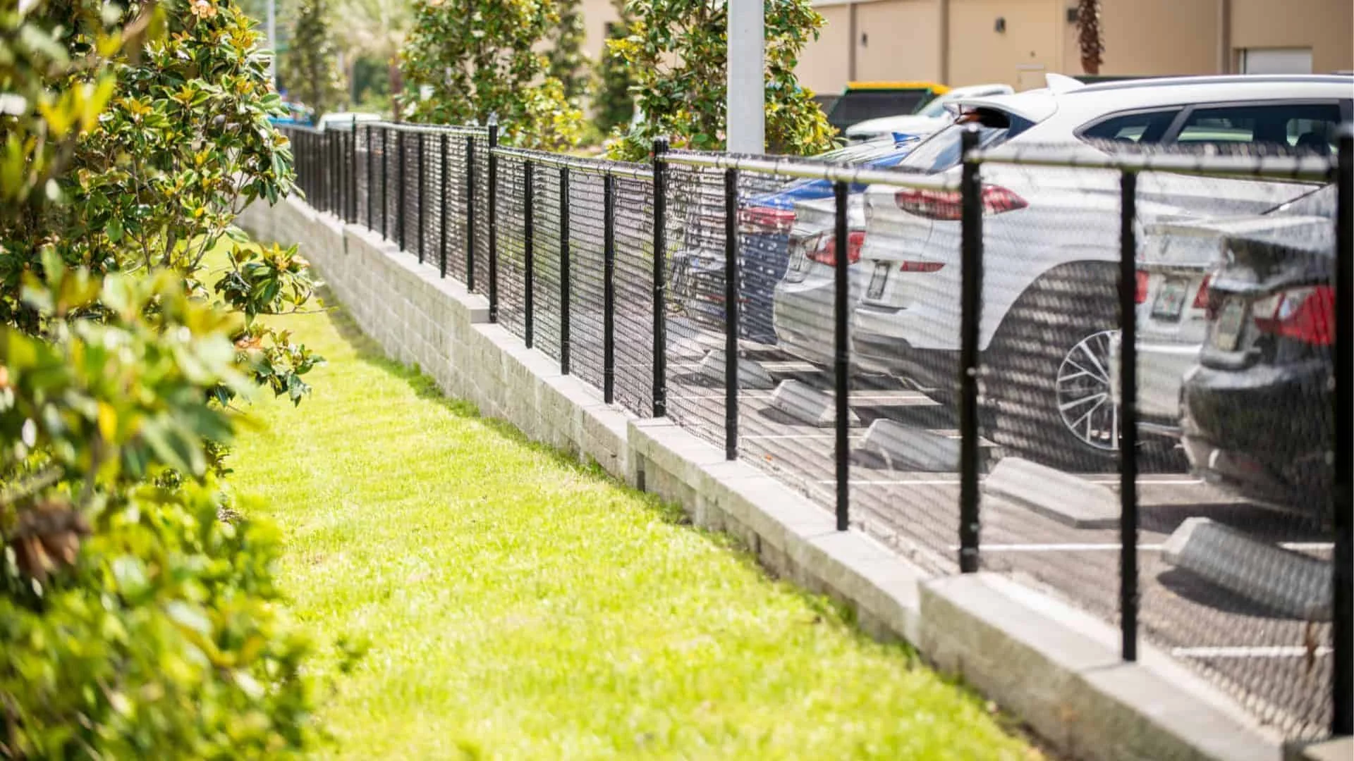 A Fence Company in My Area or DIY? Here&#8217;s What to Consider
