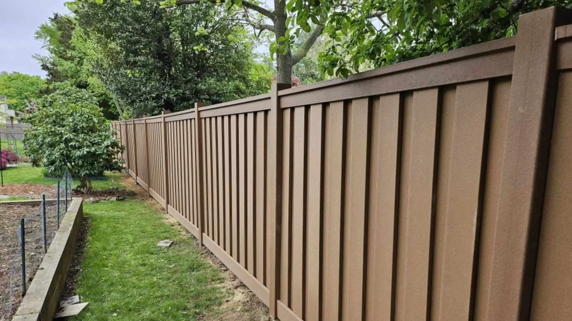 Superior Fence &#038; Rail Of Salt Lake City Discusses The Life Expectancy Of A Trex Fence