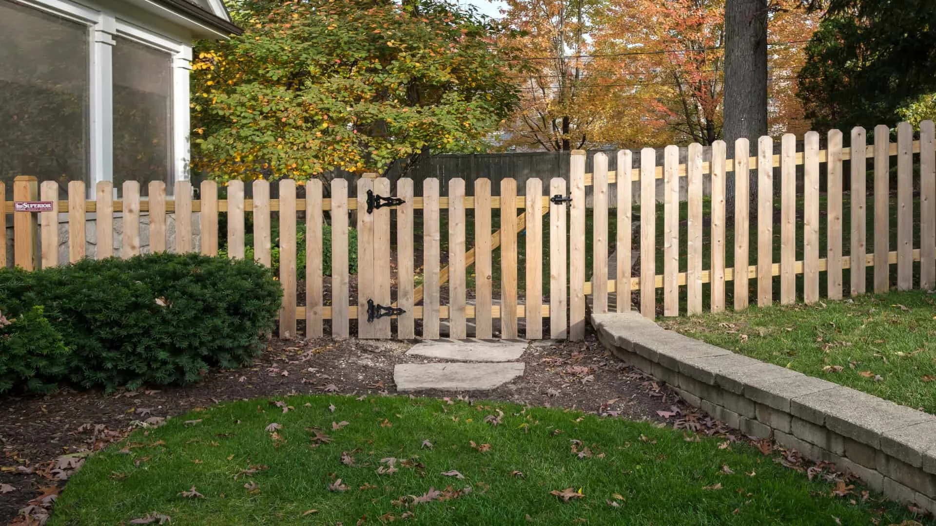 Finding The Right Style: Colonial Fence Company