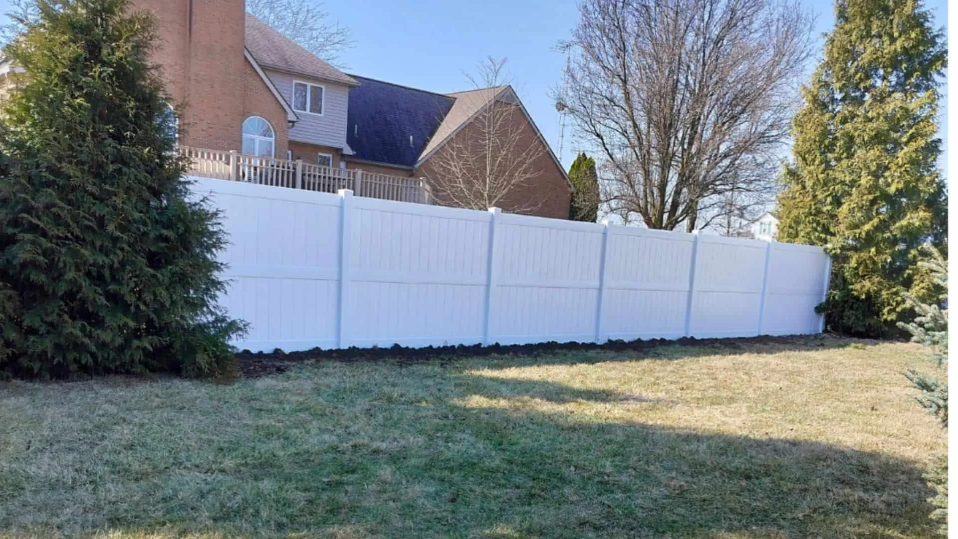 Superior Vinyl Fence Builder Near Me
