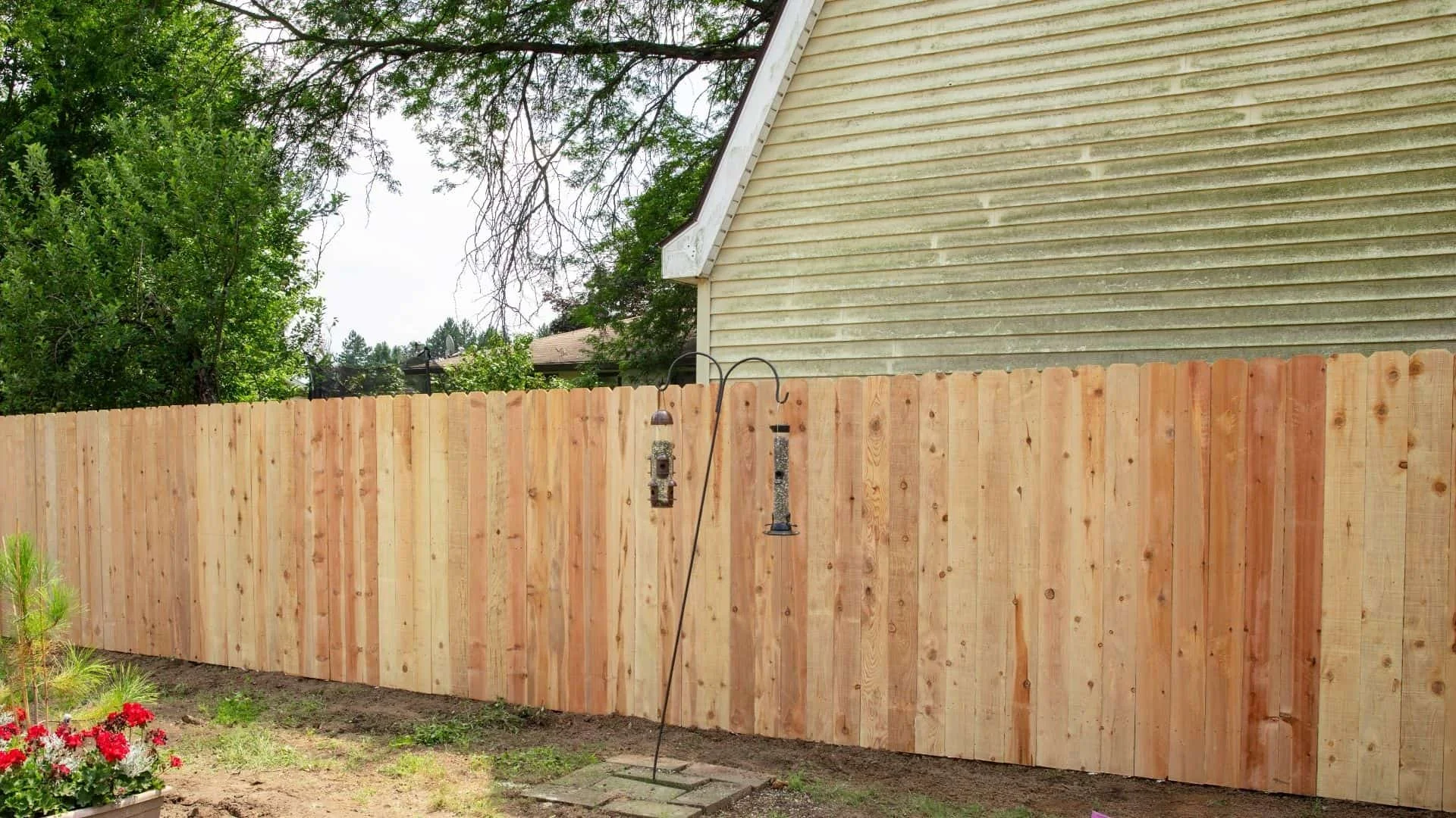 Best Backyard Fence Company To Transform Your Backyard