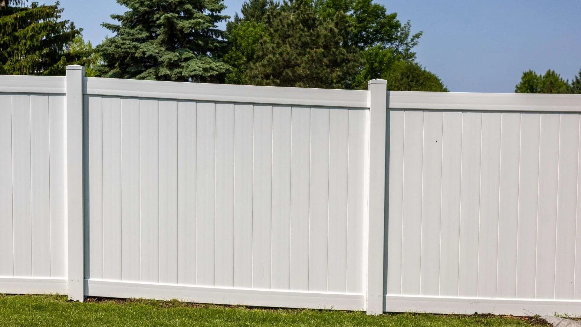Boost Property Value with Expert South Jersey Vinyl Fence Installation