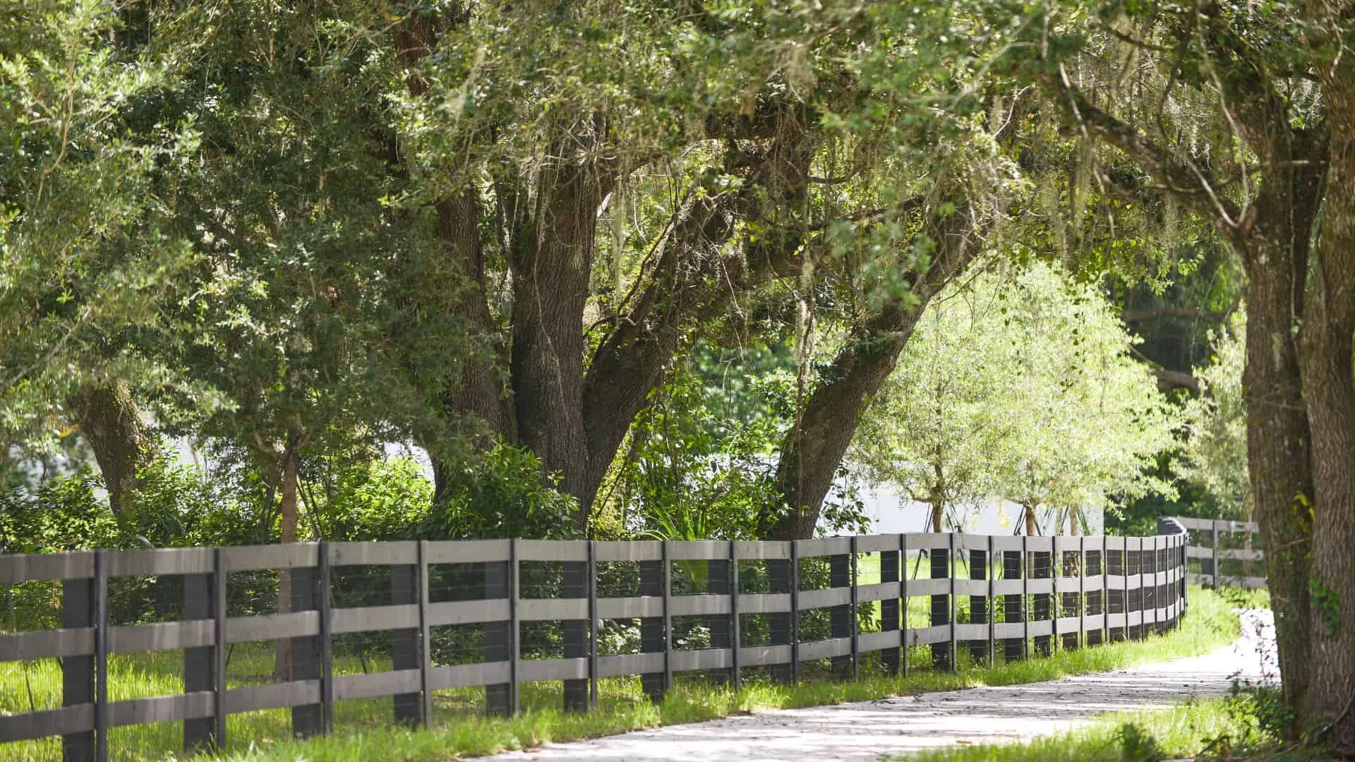 For The Perfect Farmhouse Fence, Trust The National Leader In Farm Fences, Superior Fence &#038; Rail