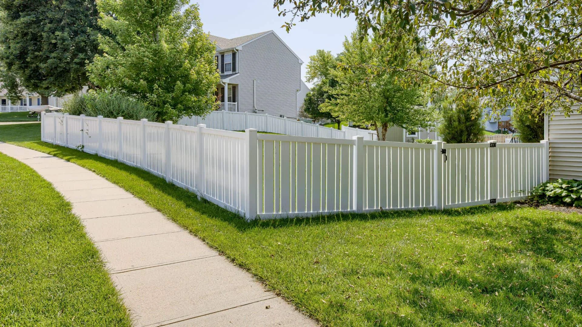 Vinyl backyard fence styles