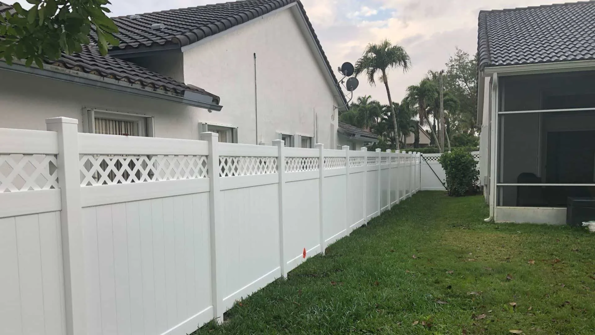 vinyl fence installers near me 