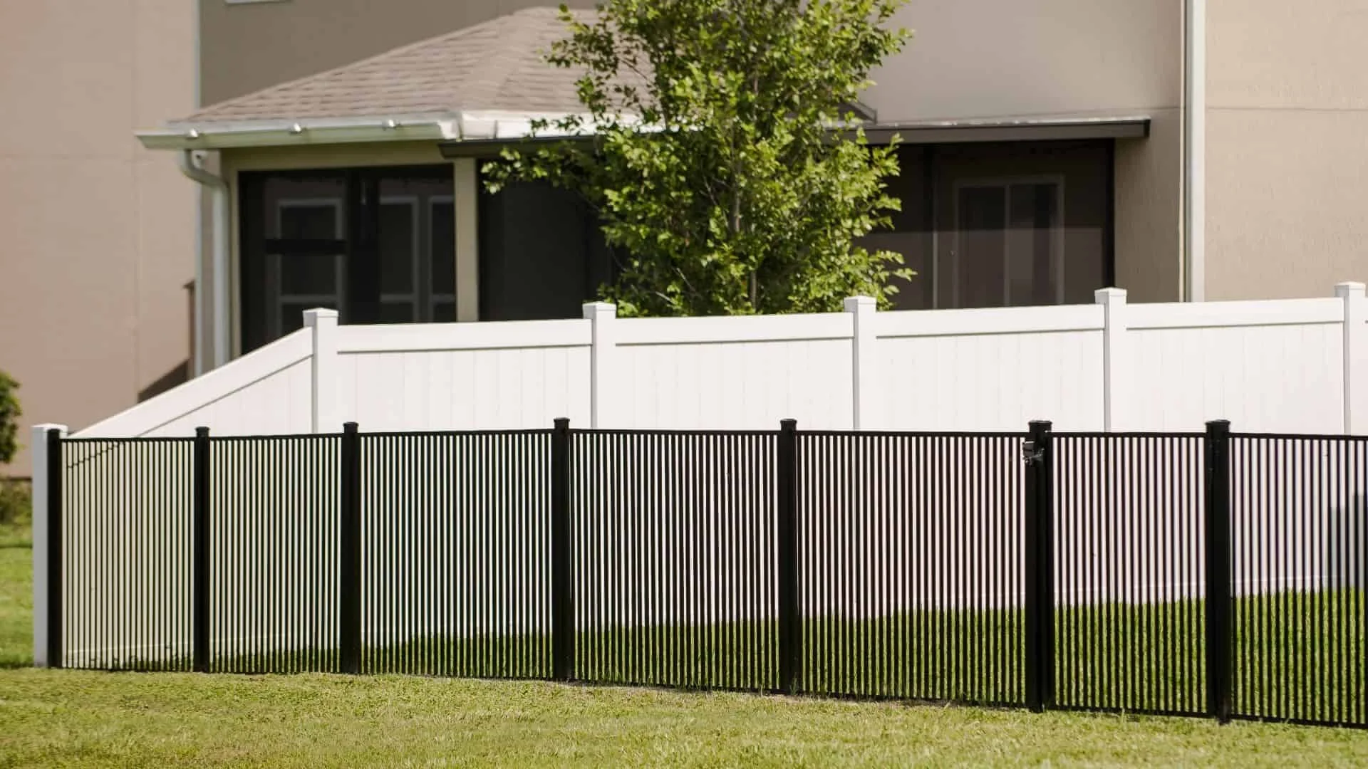 Clermont Fence Company: Easy Fence Solutions for You