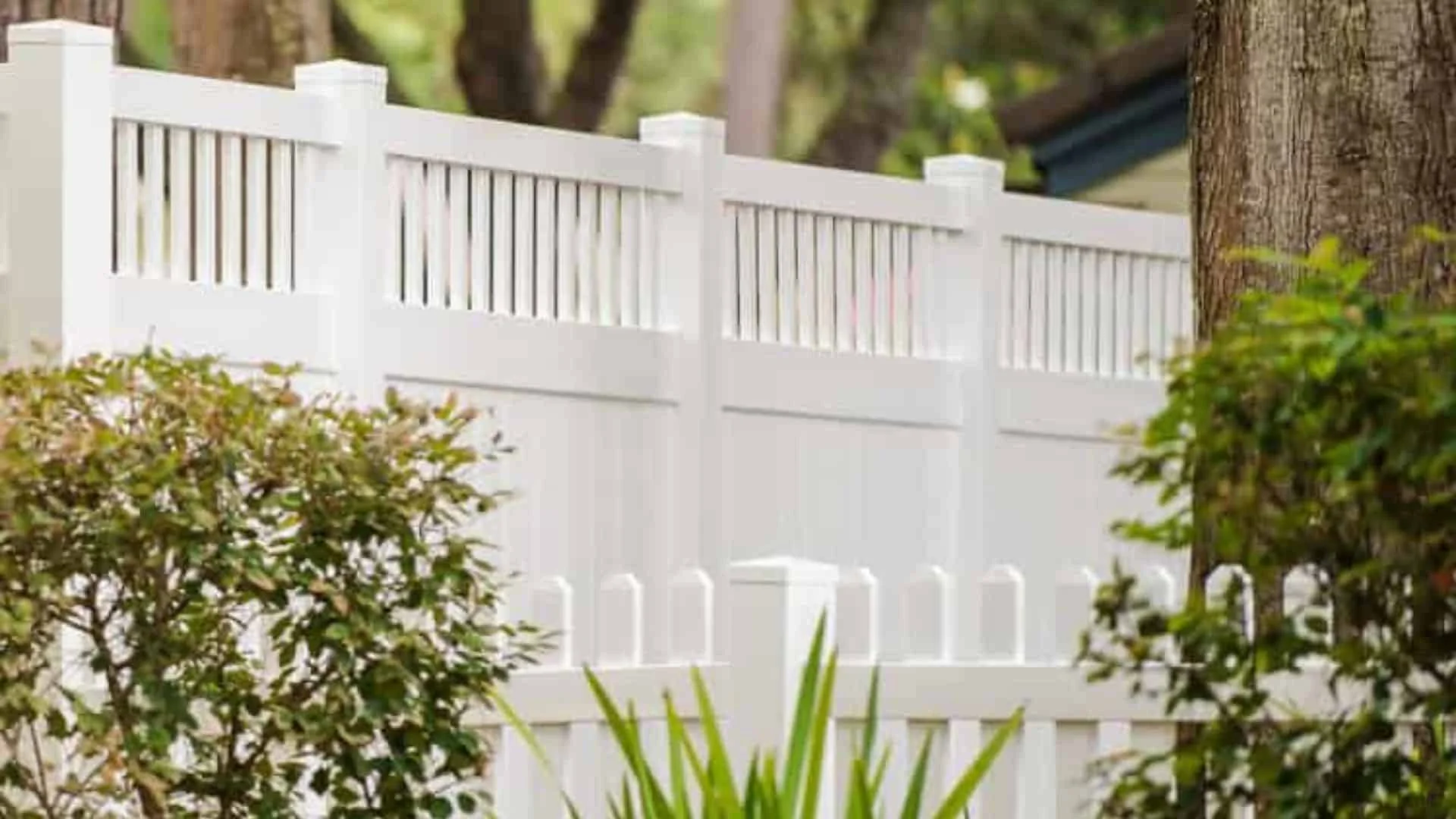 How This Fence Company In Sanford Compliments Properties In The Brick Capitol Of The USA