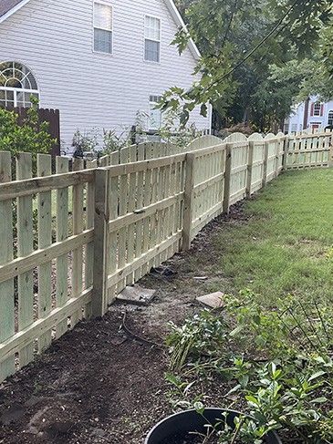 Wood Picket Fence Stags Leap Ct Charlotte, NC 28277