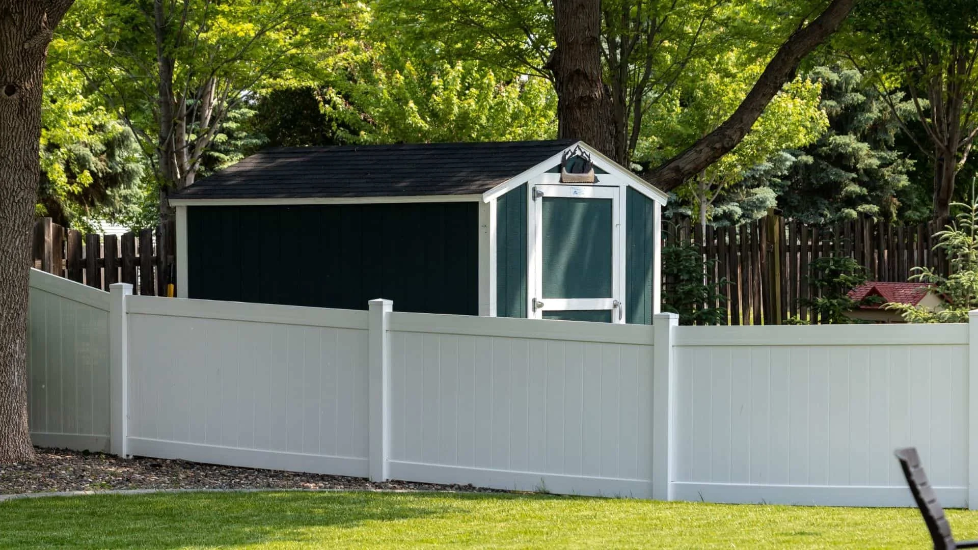 Trusted Hope Mills Fence Builder: Quality Fences Built to Last