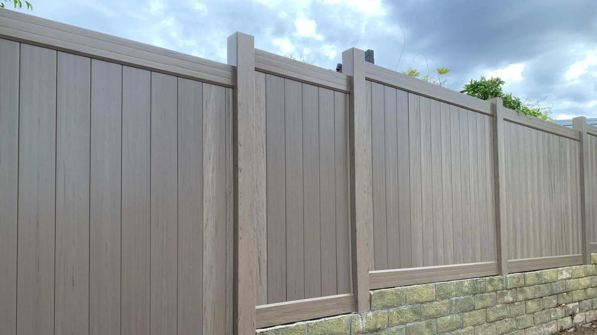 We Are The Santa Monica Fence Company Preferred By Homeowners And Commercial Properties