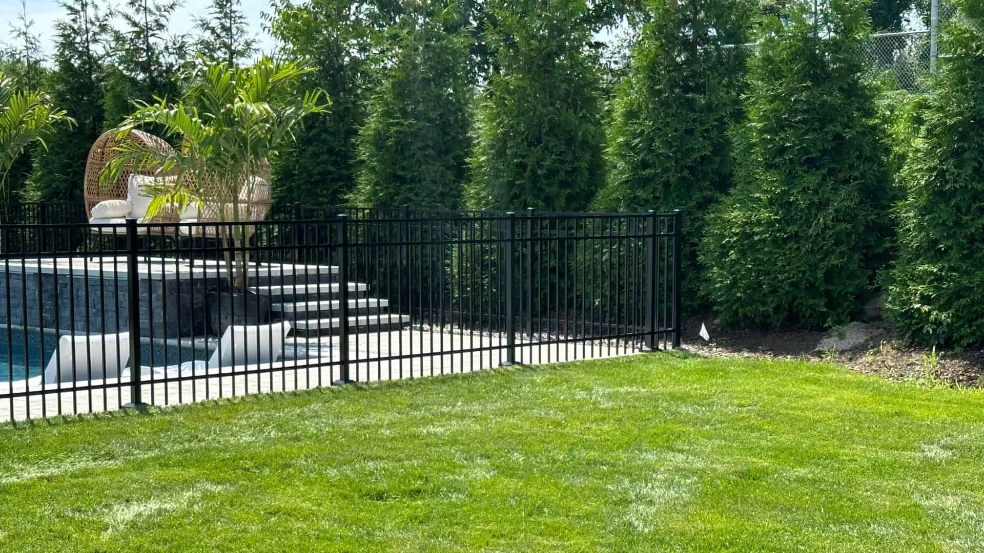 Northern NJ Aluminum Fence Customers Agree That Superior Fence &#038; Rail Is Amazing In Every Regard