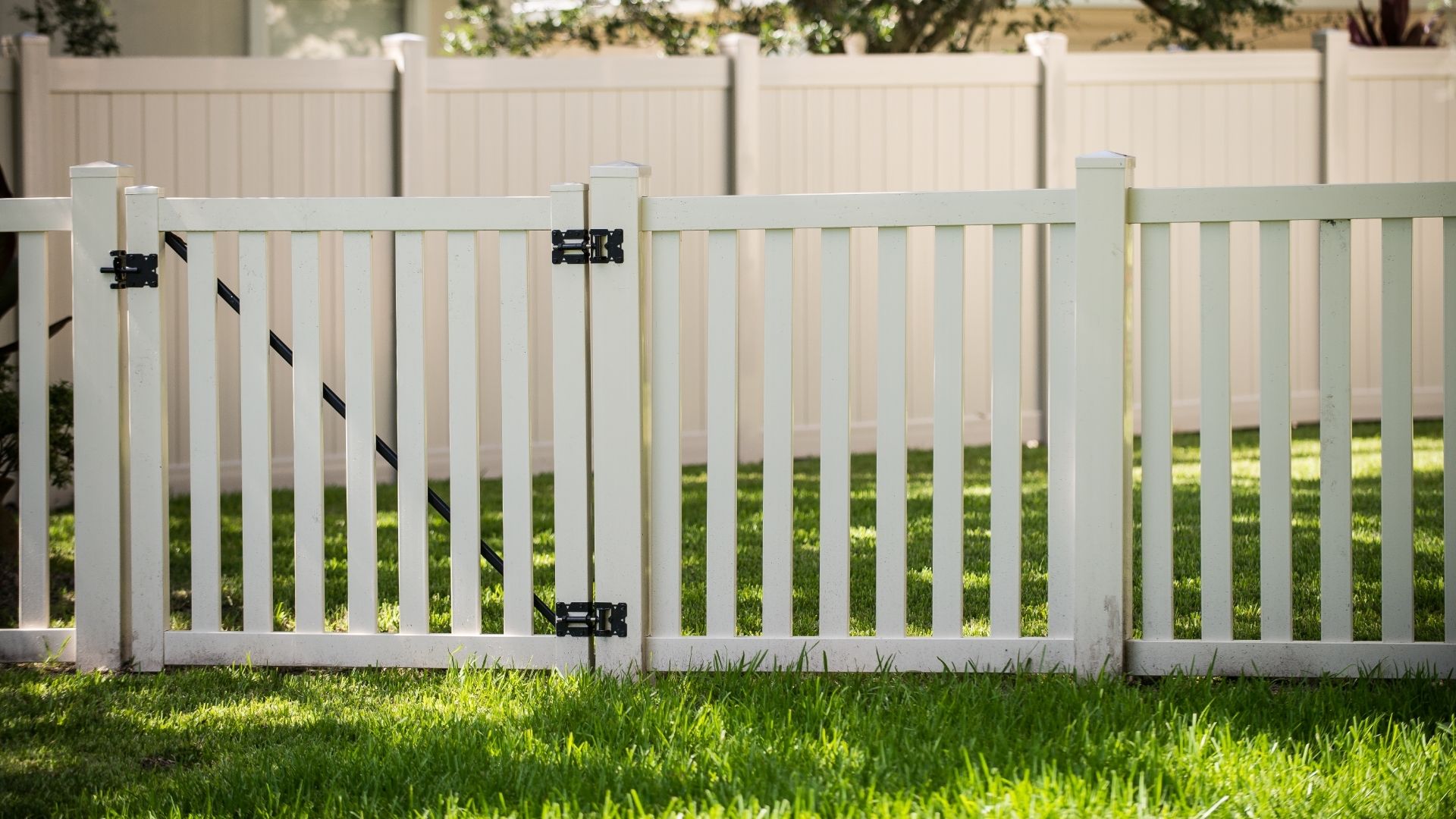 Fenton fence company