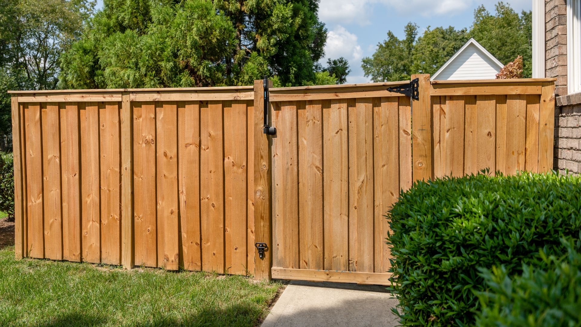 fence builder