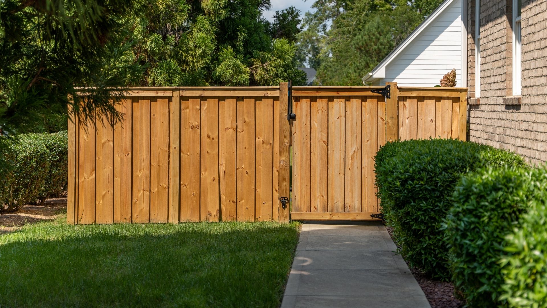 fence builder