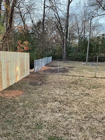 Wood Privacy Fence Chain Link Fence Channing Ct Charlotte, NC 28215 01132026