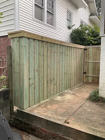 Wood Cap and Trim Fence Dartmouth Pl Charlotte, NC 28207 081825