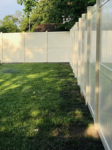 6'H Hamilton Vinyl Fence near Cedar Cove Lane Jacksonville, FL 32257