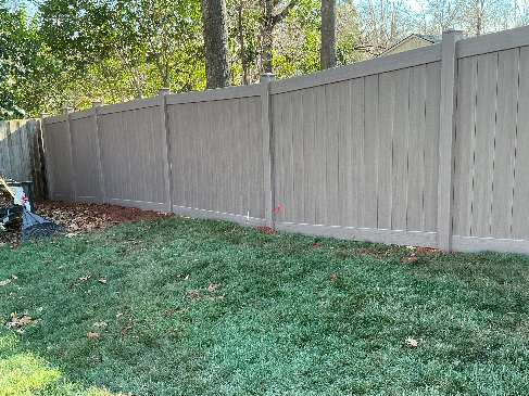 Mocha Walnut Vinyl Fence