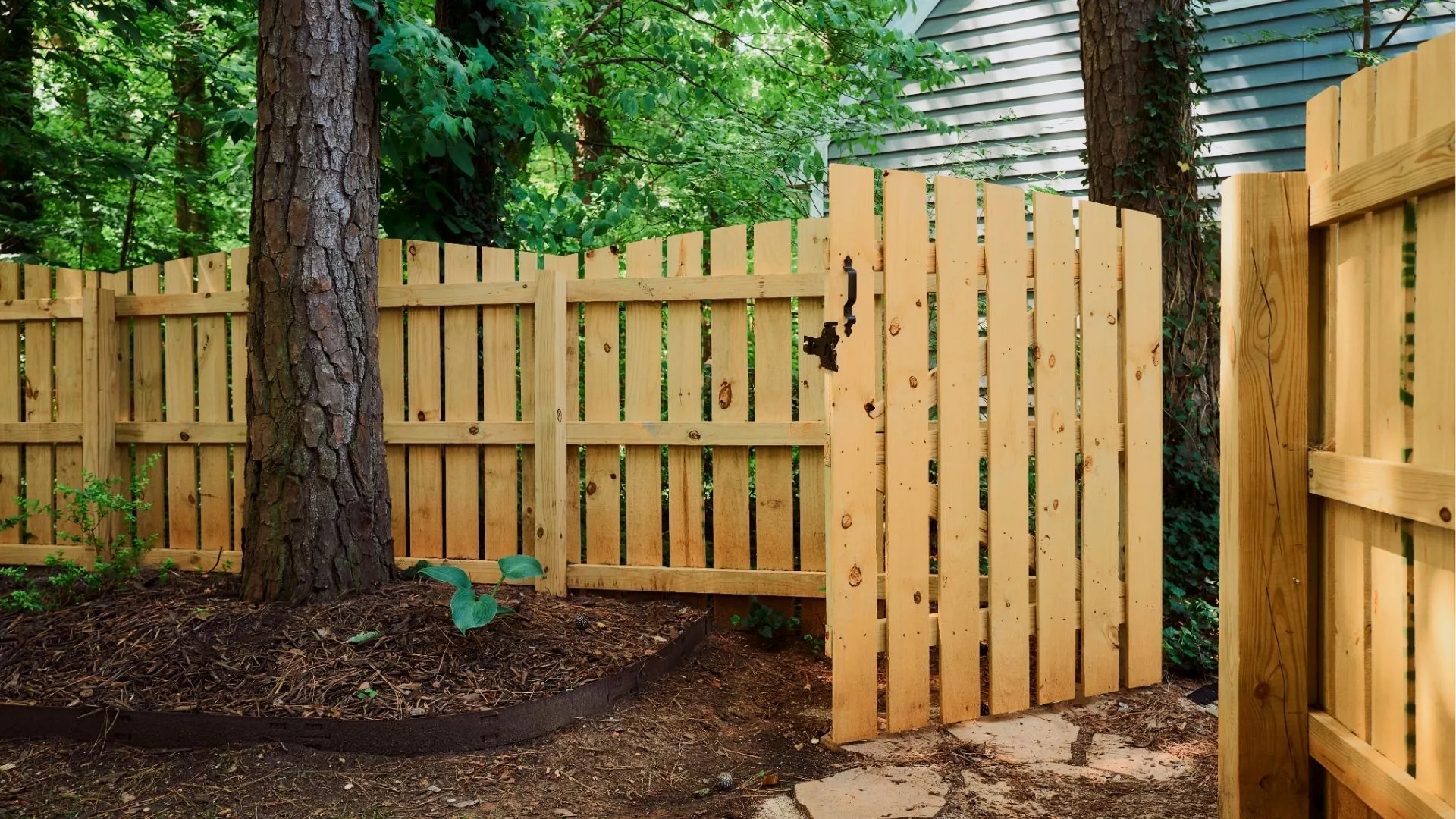 Dalton fence builder