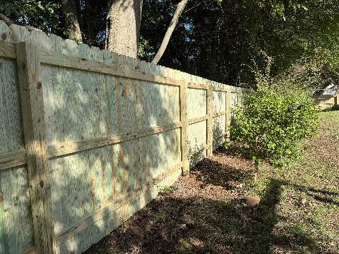 Wood Stockade Fence