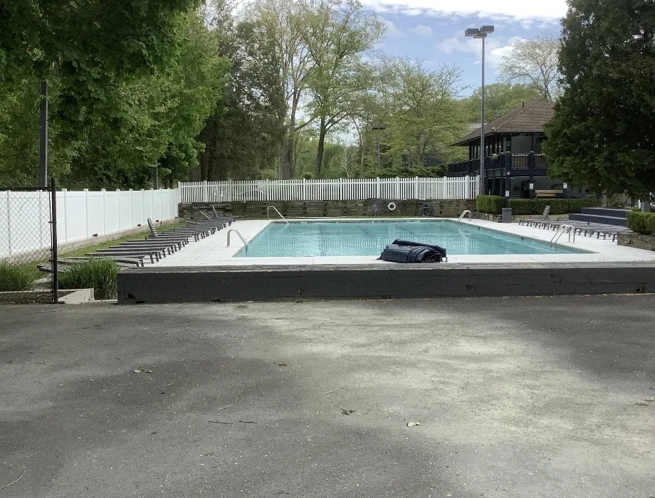 6'H White Hamilton Plus White Vinyl Fence