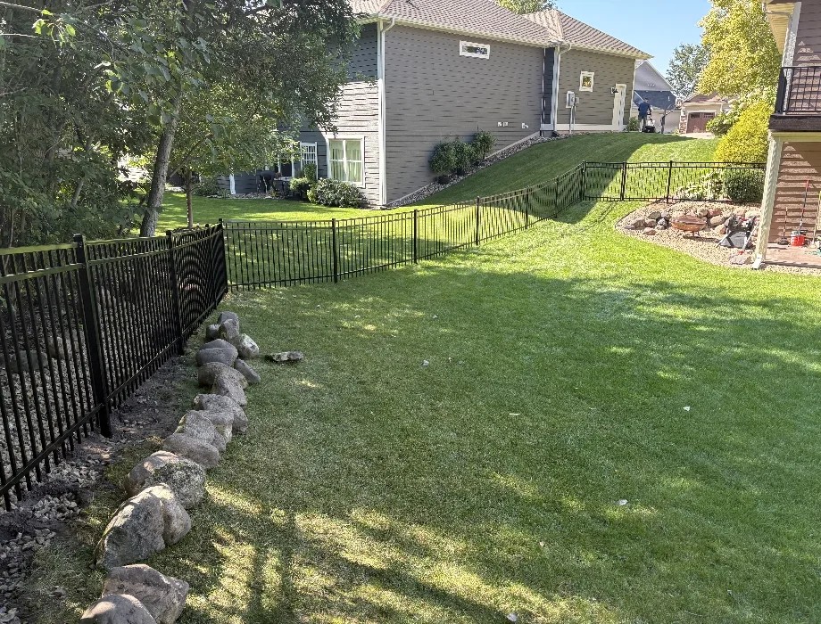 4'H Black Sterling 3 Rail Steel Black Steel Fence