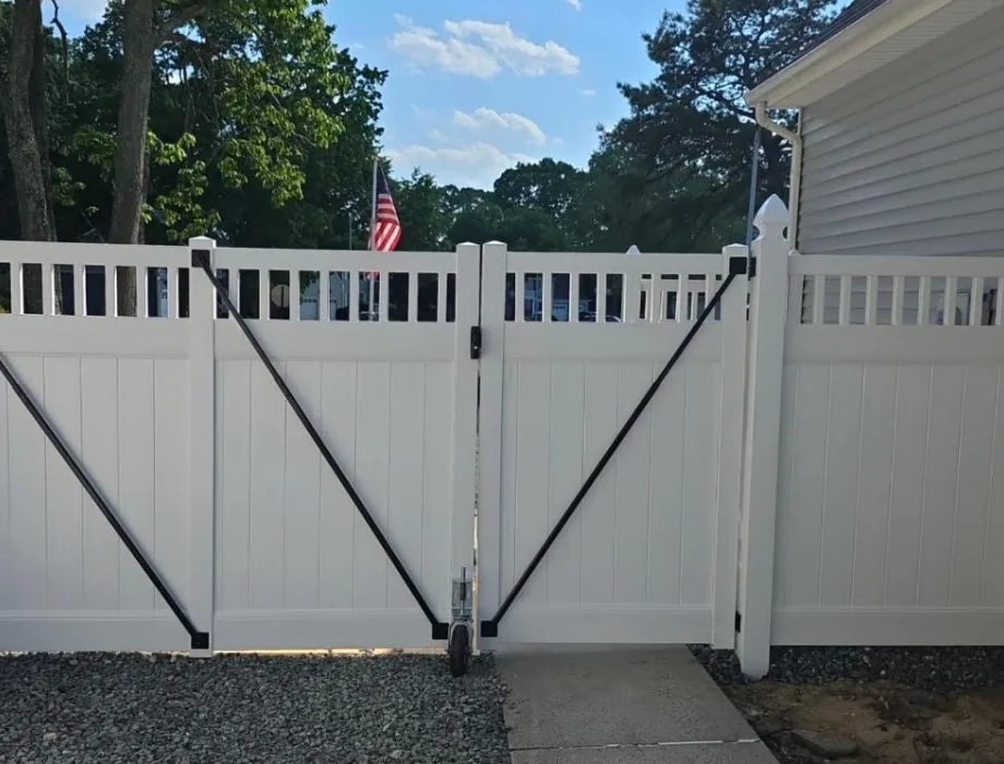 White Vinyl Privacy Fence with Double Drive Gate