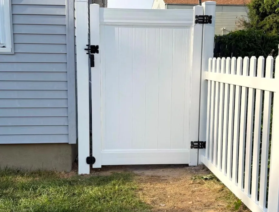 White Vinyl Privacy Fence with Gate