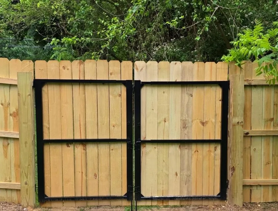 Wood Privacy Fence with Steel-Frame Double Gate
