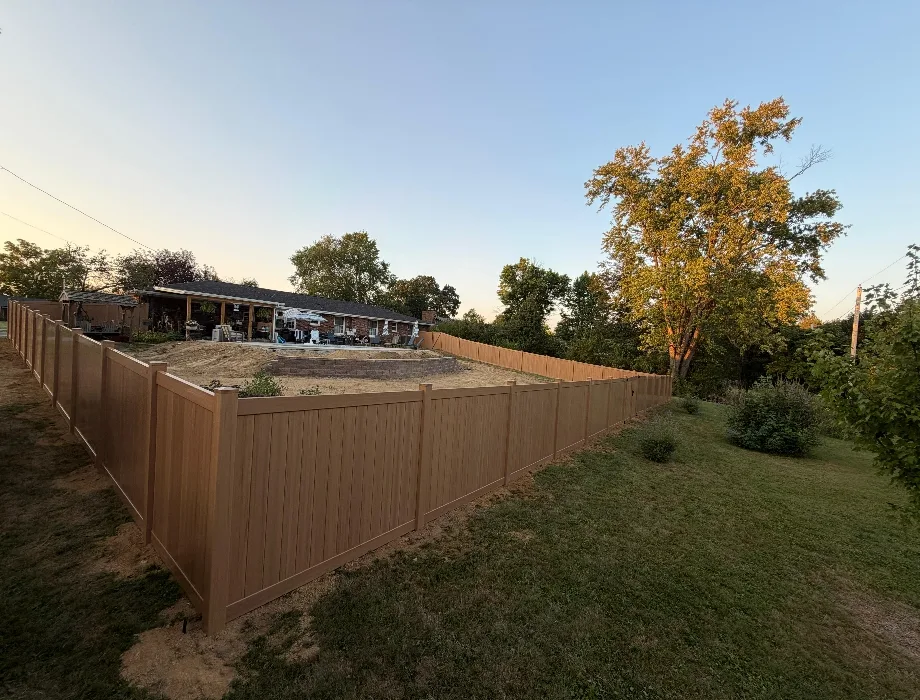 Cypress Wood Grain Vinyl Fence 6'H
