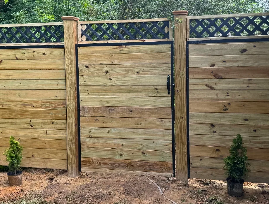 Natural Wood with Aluminum Frame Fence