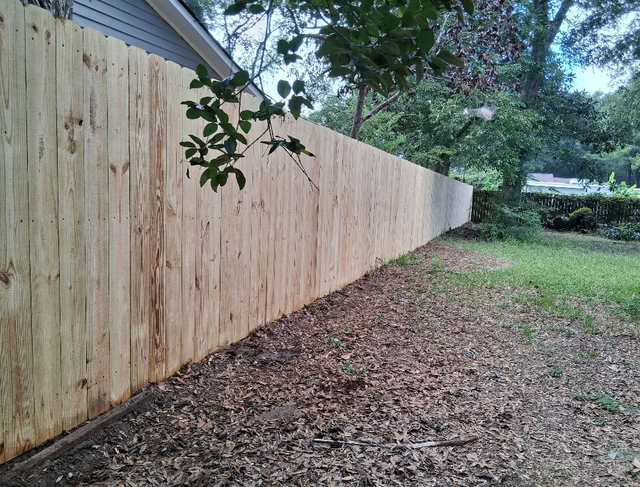 6'H Stockade Natural Wood Fence