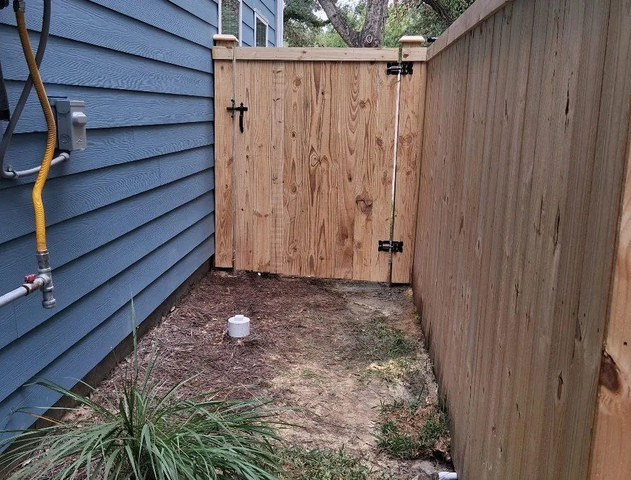 6'H Charleston Natural Wood Fence