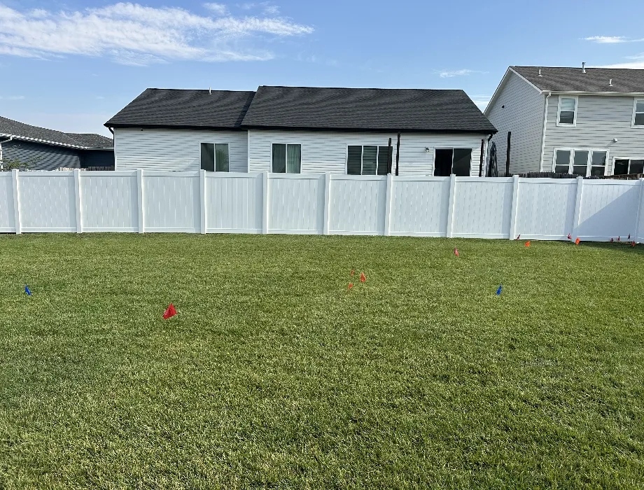 6'H White Hamilton White Vinyl Fence