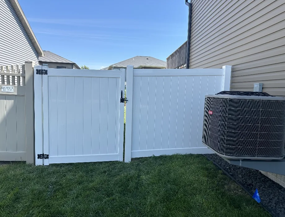 6'H White Hamilton White Vinyl Fence