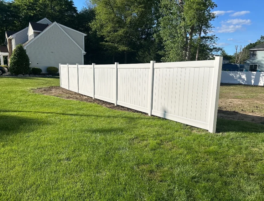 6'H White Hamilton Fence White Vinyl Fence