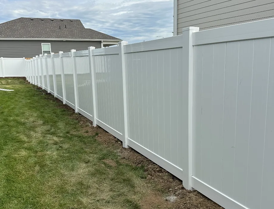 6'H White Hamilton White Vinyl Fence