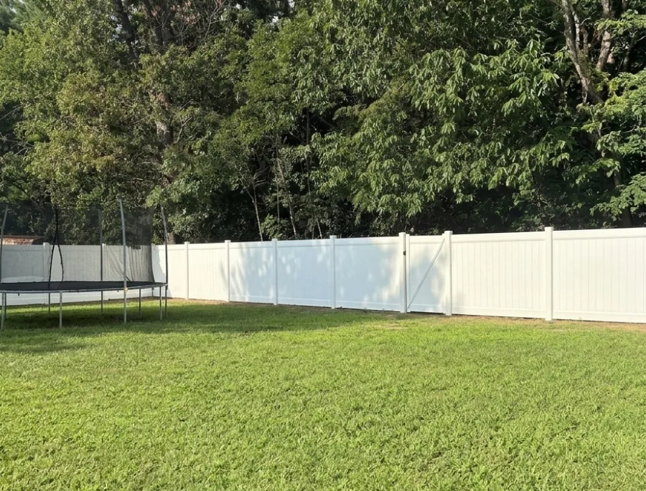 6'H Hamilton - White White Vinyl Fence