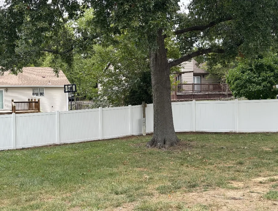 6'H White Hamilton White Vinyl Fence