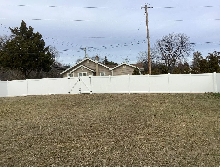 6'H White Hamilton Fence White Vinyl Privacy Fence