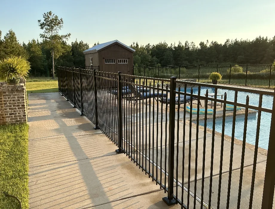 5'H 3-Rail Salem Aluminum Pool Fence
