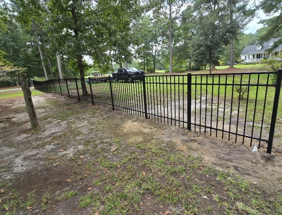 4'H Black 300 Sterling (R) Black Aluminum Fence