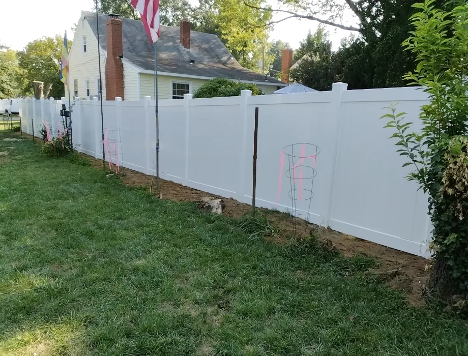 6ft White Vinyl Privacy Fence