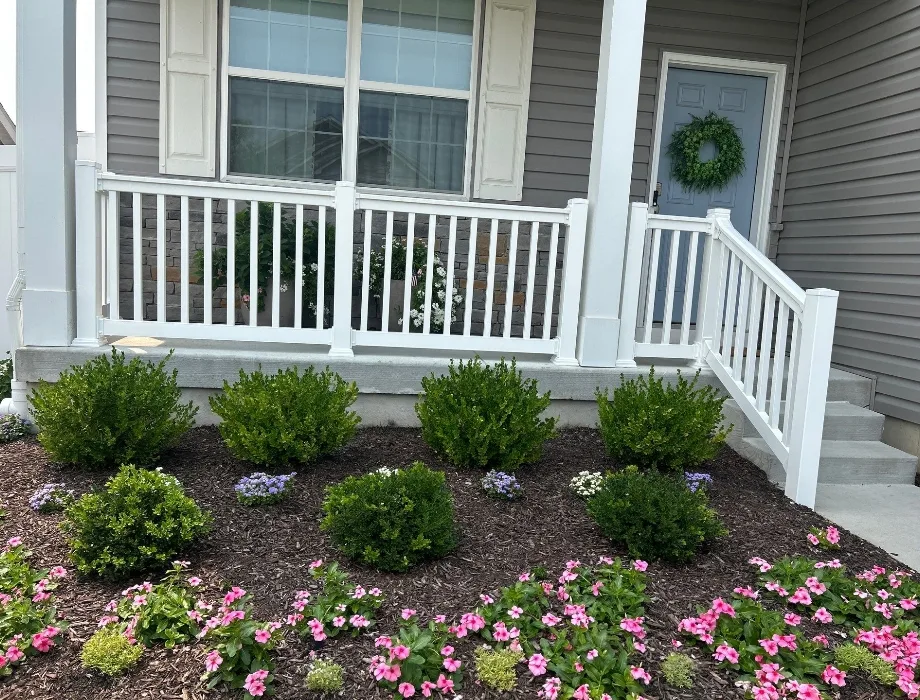 36"H Railing - 1.5" Square Spindle Vinyl Railing